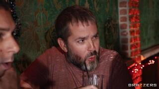 Сексуальные девушки в порно - Deepthroat and Doggystyle: Part 3 на HOT-GIRLS-PORN.COM