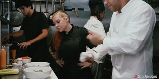 Сексуальные девушки в порно - Interracial Kitchen Fuck на HOT-GIRLS-PORN.COM