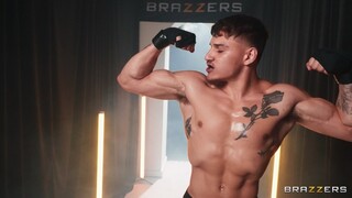 Сексуальные девушки в порно -  Spanking and Gagging in Cage  на HOT-GIRLS-PORN.COM