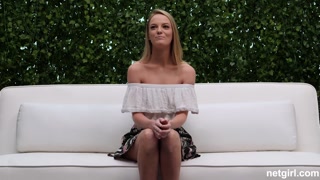 Сексуальные красотки в порно - Blowjob Trial for Emma HOT-GIRLS-PORN.COM