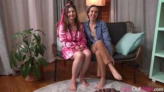 Сексуальные девушки в порно - Olive G & Sophia Rose: Wishes, Hair, and More на HOT-GIRLS-PORN.COM