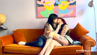 Сексуальные девушки в порно - Maria J & Eva S: Brunette Redhead Desire на HOT-GIRLS-PORN.COM