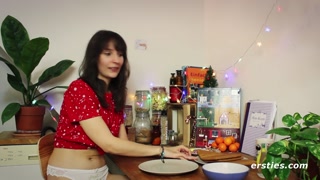 Сексуальные девушки в порно - Olivia's German Xmas Calendar на HOT-GIRLS-PORN.COM