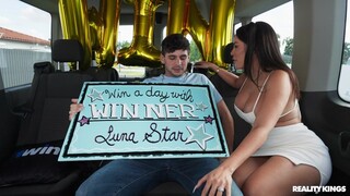 Сексуальные девушки в порно - Masturbation Session with Mega Fan на HOT-GIRLS-PORN.COM