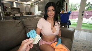 Сексуальные девушки в порно - Shaved Maid Gives a Handjob and Gets Fucked на HOT-GIRLS-PORN.COM