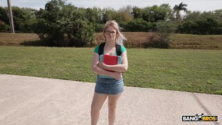 Сексуальные девушки в порно - Big Dick for Nerdy Blonde Girl на HOT-GIRLS-PORN.COM