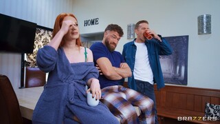 Сексуальные девушки в порно - MMF Fun with Danny D and Friends на HOT-GIRLS-PORN.COM