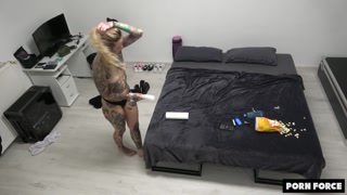 Сексуальные девушки в порно - Teen Blonde Gets Hit With Inflation - Hardcore Action на HOT-GIRLS-PORN.COM