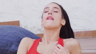 Сексуальные красотки в порно - The Brunette Beauty Queen HOT-GIRLS-PORN.COM