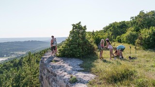 Сексуальные девушки в порно - Tempting Teens in the Great Outdoors на HOT-GIRLS-PORN.COM