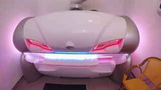 Сексуальные девушки в порно - Pussy Licking & Fucking in Tanning Bed на HOT-GIRLS-PORN.COM