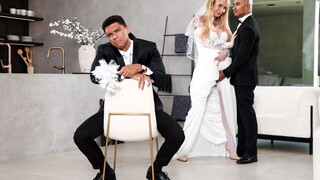Сексуальные девушки в порно - Kissing and Confessing on Wedding Day на HOT-GIRLS-PORN.COM
