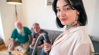 Сексуальные девушки в порно - Maid's Deepthroat Adventure with Bruno на HOT-GIRLS-PORN.COM