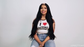 Сексуальные девушки в порно - Curvy Holly Day's Masturbation Session на HOT-GIRLS-PORN.COM