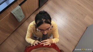 Сексуальные девушки в порно - Double Blowjob from Girlfriend and Her Friend на HOT-GIRLS-PORN.COM