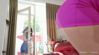 Сексуальные девушки в порно -  Tattooed MILF and Pierced Bridesmaid Fuck Engaged Dude  на HOT-GIRLS-PORN.COM